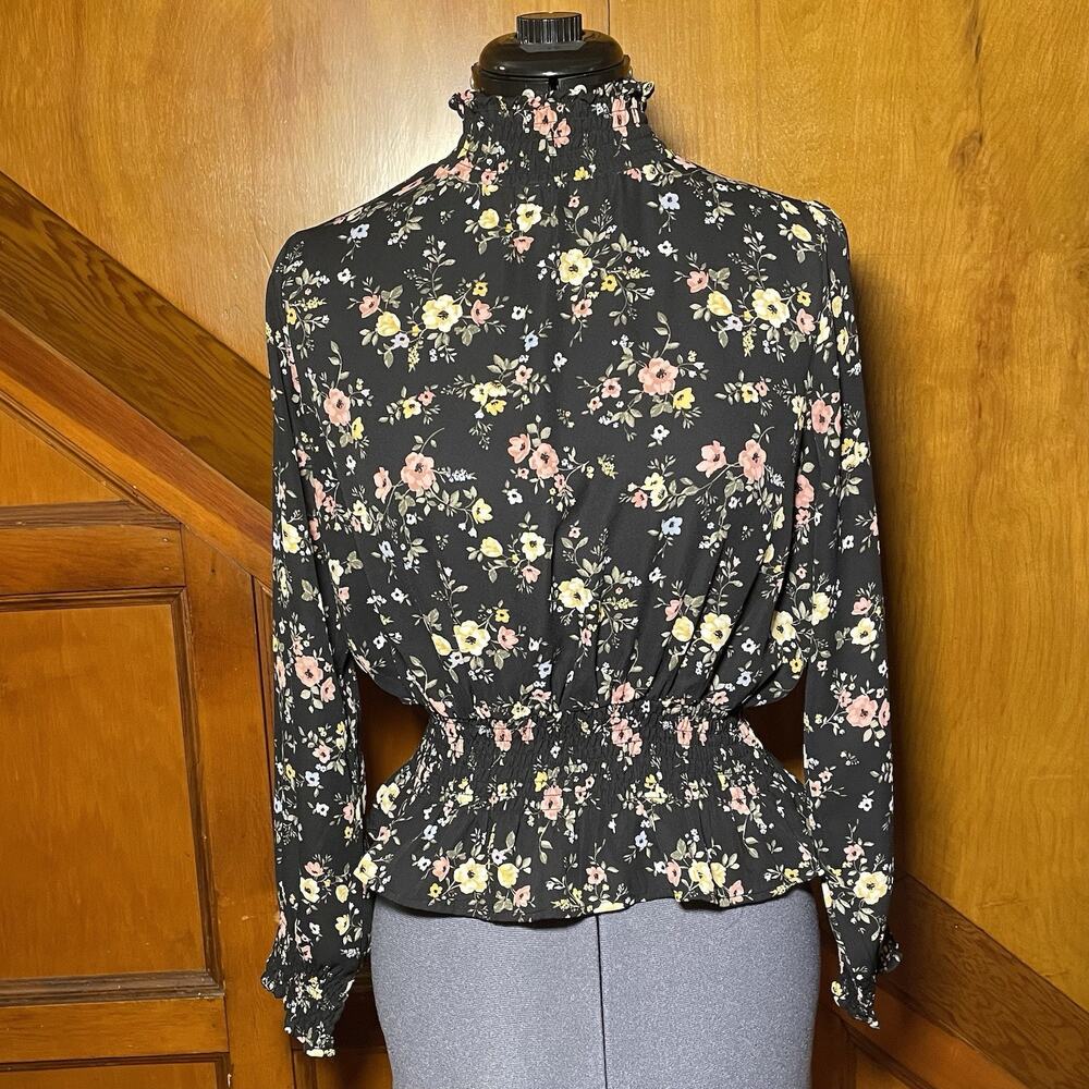 Crave Fame - Floral Print Black Mock Neck Cropped Long Sleeve blouse - Size sm